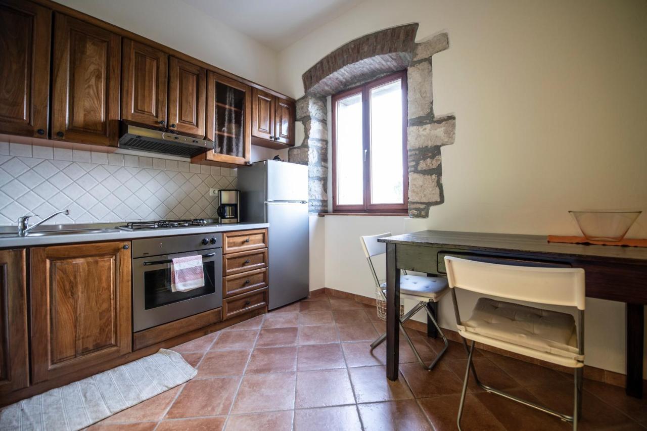 Old Town Studio And Apartment Vrsar Buitenkant foto